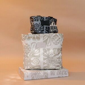 Aloha Collection HOLIDAY GIFT BOX SET Black Sand Beach by Manuhealiʻi